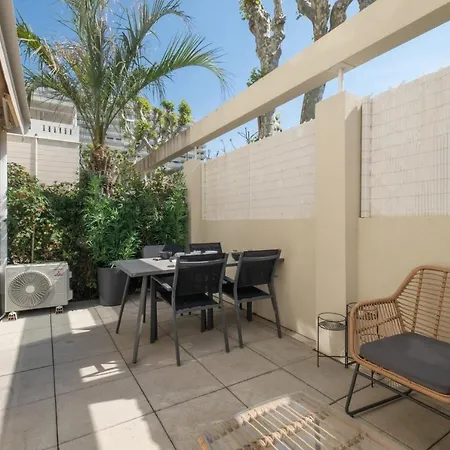 Apartment Comfy With Residential Swimming Pool Cannes