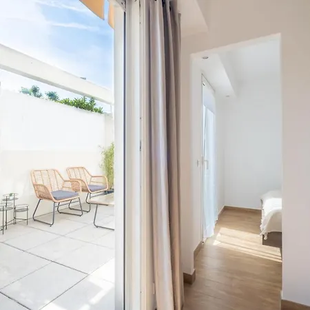 Apartment Comfy With Residential Swimming Pool Cannes