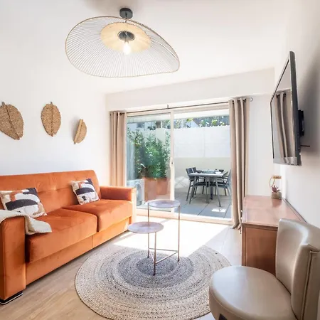 Comfy With Residential Swimming Pool * Cannes
